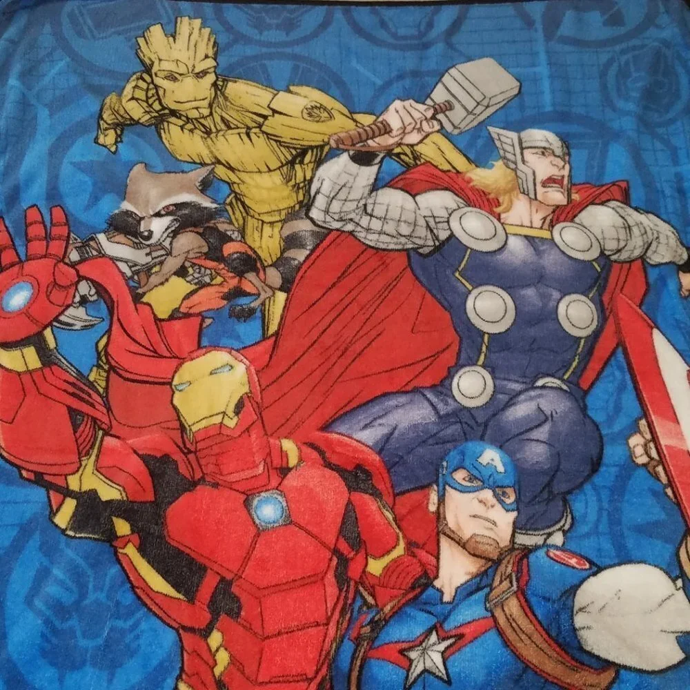 Marvel Avenger Fleece Blanket Groot Thor Rocket Raccoon Iron Man Captain America